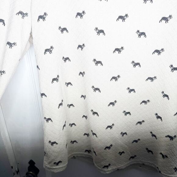 Art and Soul Dog Animal Print Long Sleeve Top Shirt Size Medium Exposed Back Zip - Picture 5 of 9